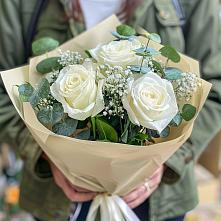 Букет цветов из:  Розы в Айхале